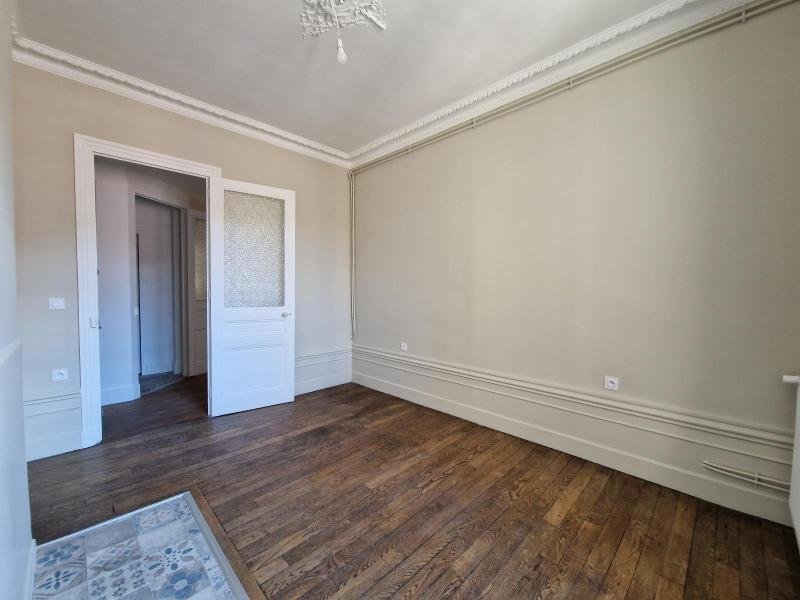 APPARTEMENT T4 A LOUER - ST ETIENNE - 84.57 m2 - 925 &euro; charges comprises par mois