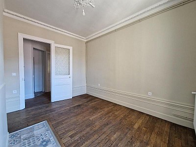 APPARTEMENT T4 A LOUER - ST ETIENNE - 84.57 m2 - 925 &euro; charges comprises par mois