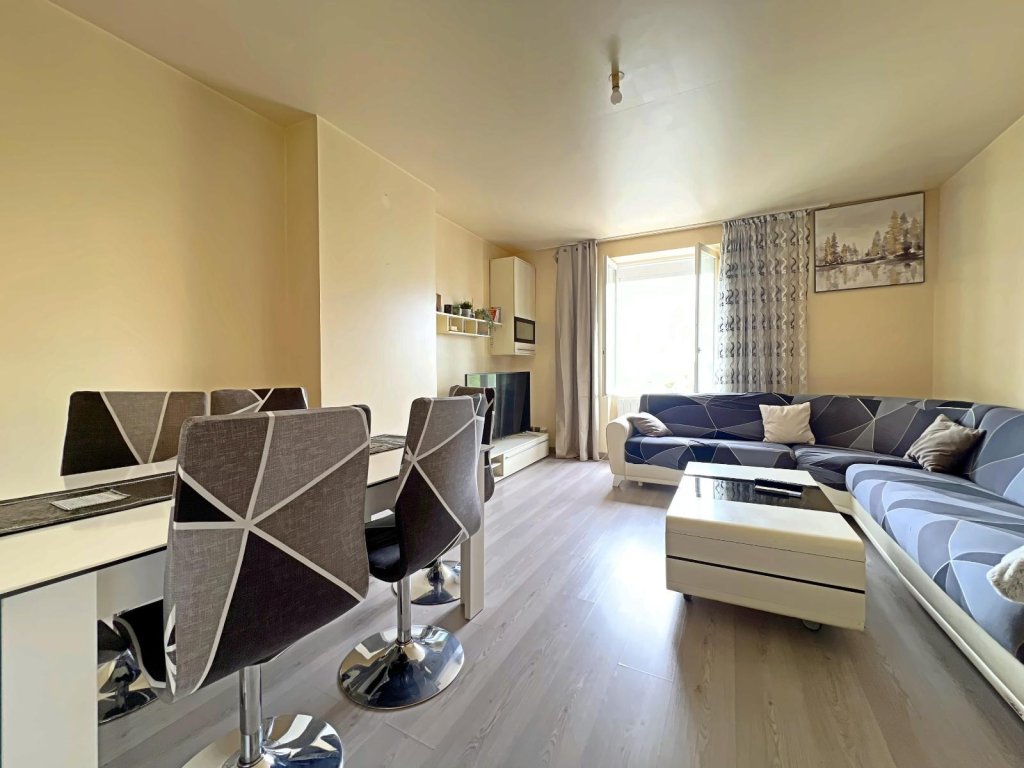 APPARTEMENT T4 A VENDRE - ST ETIENNE - 96 m2 - 95 000 &euro;