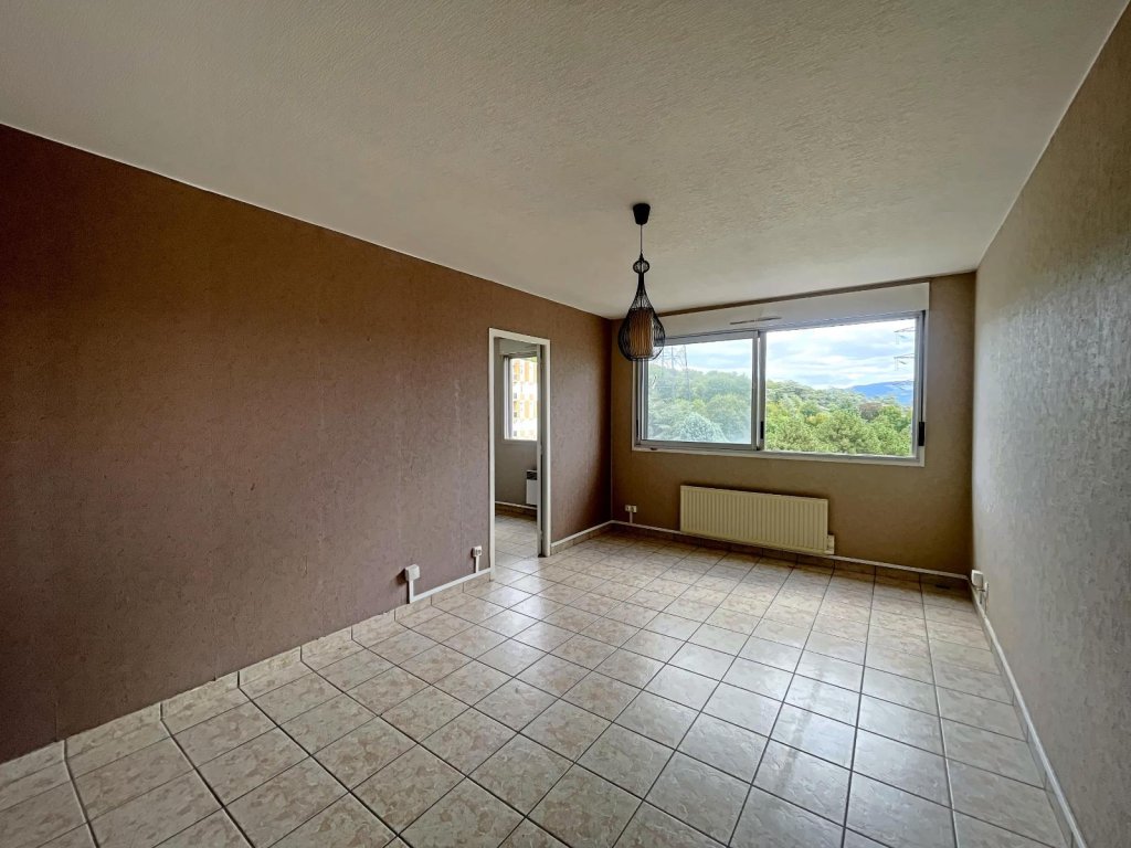 APPARTEMENT T4 A VENDRE - ST ETIENNE - 73.84 m2 - 72 500 &euro;