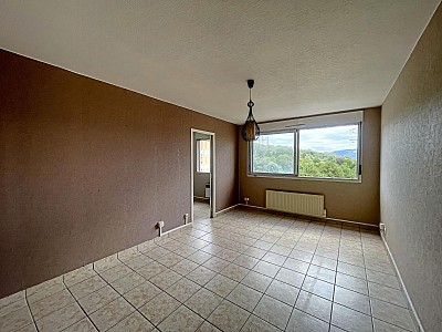 APPARTEMENT T4 A VENDRE - ST ETIENNE - 73.84 m2 - 72 500 &euro;