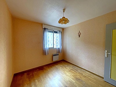 APPARTEMENT T4 A VENDRE - ST ETIENNE - 73.84 m2 - 72 500 &euro;