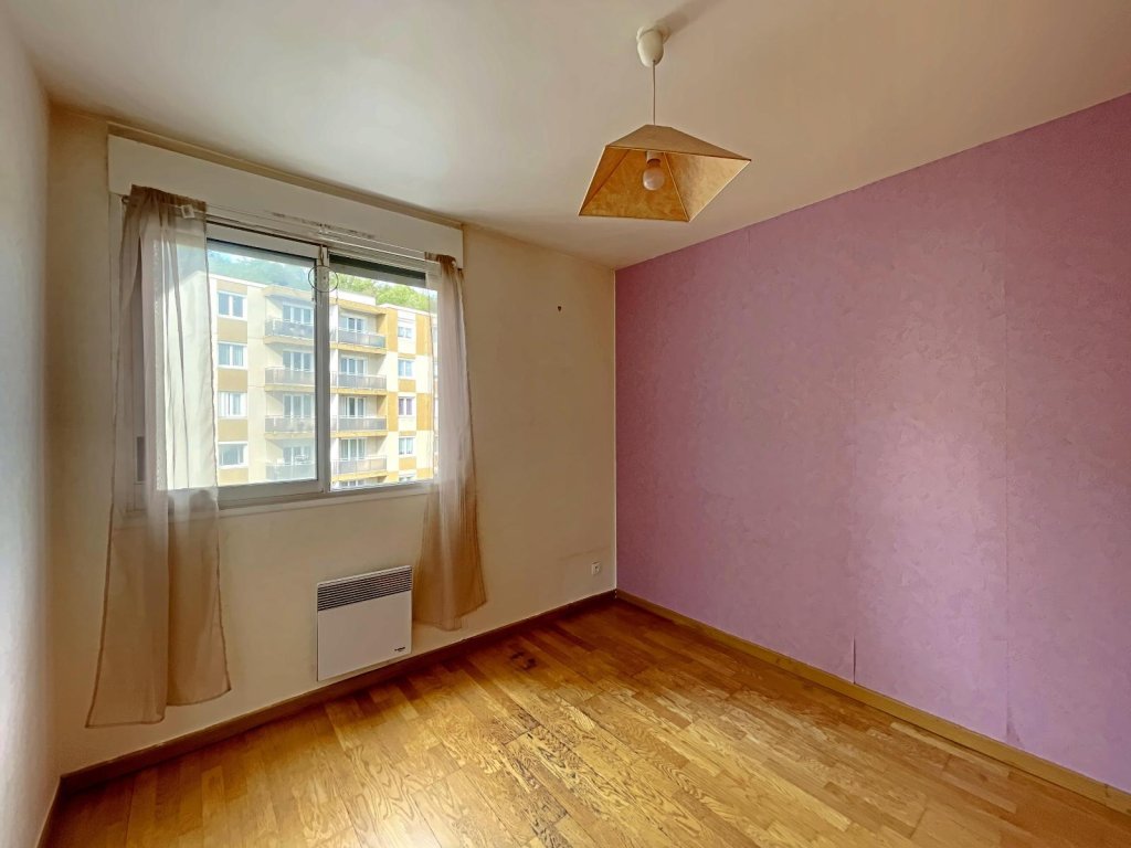 APPARTEMENT T4 A VENDRE - ST ETIENNE - 73.84 m2 - 72 500 &euro;