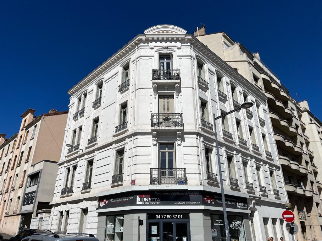 APPARTEMENT T4 A VENDRE - ST ETIENNE Centre Ville - 100 m2 - 189 000 &euro;