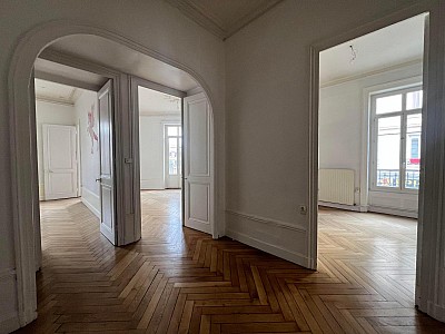 APPARTEMENT T4 A VENDRE - ST ETIENNE Centre Ville - 100 m2 - 189 000 &euro;
