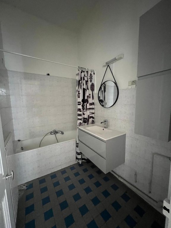 APPARTEMENT T4 A VENDRE - ST ETIENNE Centre Ville - 100 m2 - 189 000 &euro;