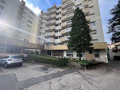 APPARTEMENT T4 A VENDRE - ST ETIENNE - 76 m2 - 69 500 &euro;
