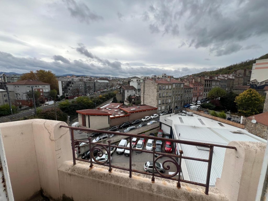 APPARTEMENT T4 A VENDRE - ST ETIENNE - 79.6 m2 - 106 000 &euro;