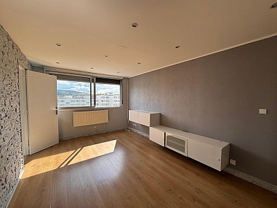 APPARTEMENT T4 A VENDRE - ST ETIENNE - 62.49 m2 - 72 000 &euro;