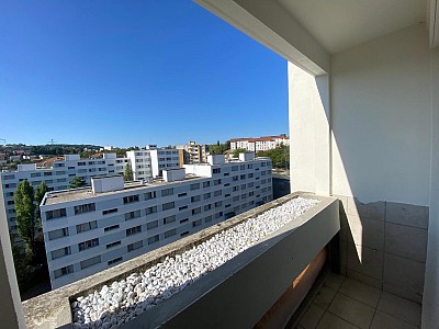 APPARTEMENT T4 A VENDRE - ST ETIENNE - 62.49 m2 - 72 000 &euro;