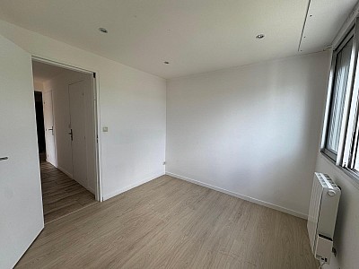 APPARTEMENT T4 A VENDRE - ST ETIENNE - 62.49 m2 - 72 000 &euro;