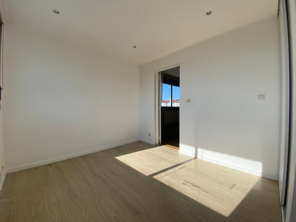 APPARTEMENT T4 A VENDRE - ST ETIENNE - 62.49 m2 - 72 000 &euro;