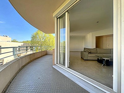 APPARTEMENT T4 A VENDRE - ST ETIENNE - 82 m2 - 109 000 &euro;