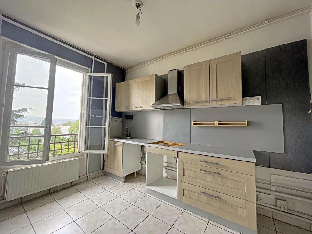 APPARTEMENT T4 A VENDRE - ST ETIENNE Centre Ville - 77.63 m2 - 85 000 &euro;