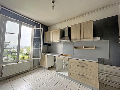 APPARTEMENT T4 A VENDRE - ST ETIENNE Centre Ville - 77.63 m2 - 85 000 &euro;