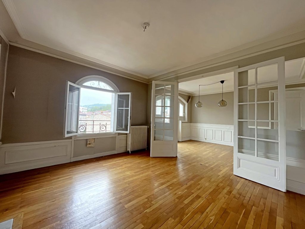 APPARTEMENT T4 A VENDRE - ST ETIENNE Centre Ville - 77.63 m2 - 85 000 &euro;
