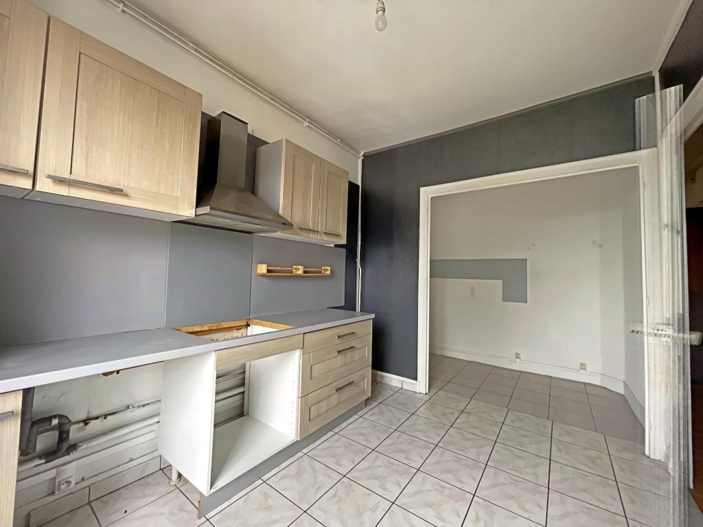 APPARTEMENT T4 A VENDRE - ST ETIENNE Centre Ville - 77.63 m2 - 85 000 &euro;