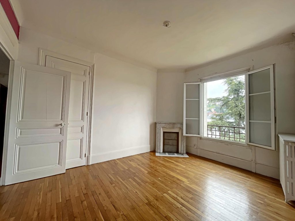 APPARTEMENT T4 A VENDRE - ST ETIENNE Centre Ville - 77.63 m2 - 85 000 &euro;