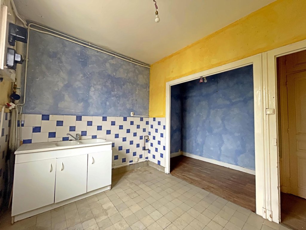 APPARTEMENT T4 A VENDRE - ST ETIENNE Centre Ville - 78.8 m2 - 69 000 &euro;