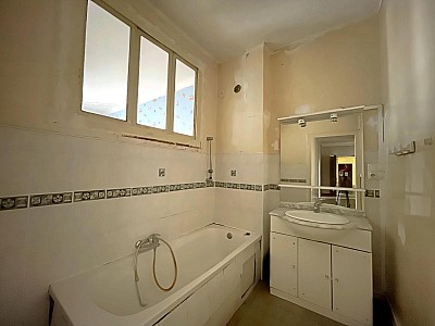 APPARTEMENT T4 A VENDRE - ST ETIENNE Centre Ville - 78.8 m2 - 69 000 &euro;