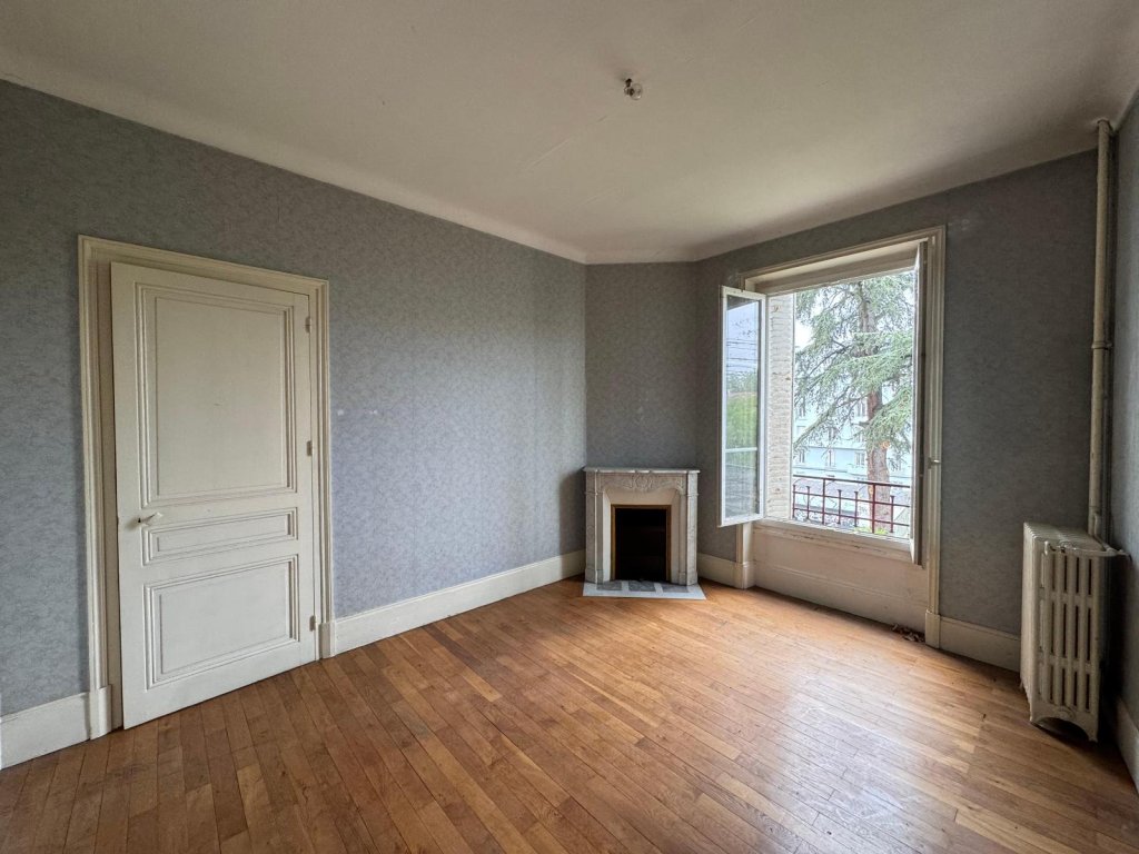 APPARTEMENT T4 A VENDRE - ST ETIENNE Centre Ville - 80.54 m2 - 75 000 &euro;