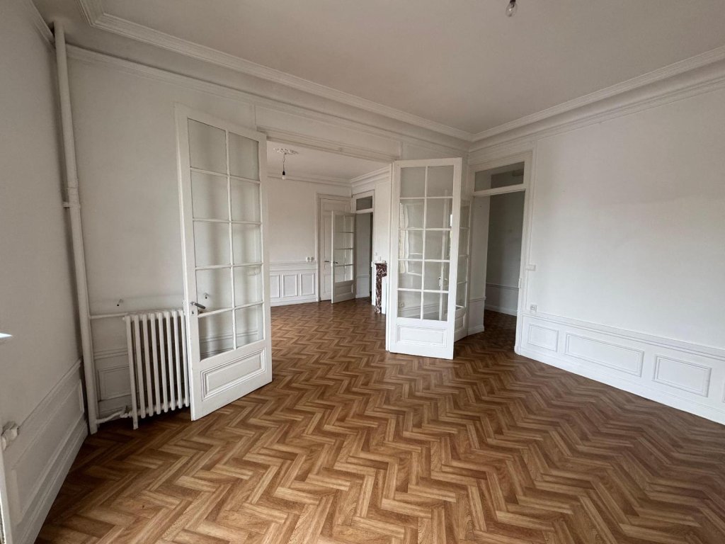 APPARTEMENT T4 A VENDRE - ST ETIENNE Centre Ville - 74.66 m2 - 75 000 &euro;