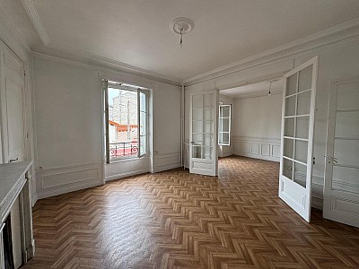 APPARTEMENT T4 A VENDRE - ST ETIENNE Centre Ville - 74.66 m2 - 75 000 &euro;