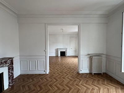 APPARTEMENT T4 A VENDRE - ST ETIENNE Centre Ville - 74.66 m2 - 75 000 &euro;