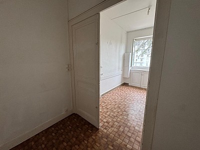 APPARTEMENT T4 A VENDRE - ST ETIENNE Centre Ville - 74.66 m2 - 75 000 &euro;