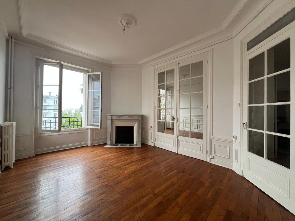 APPARTEMENT T4 A VENDRE - ST ETIENNE - 78 m2 - 75 000 &euro;