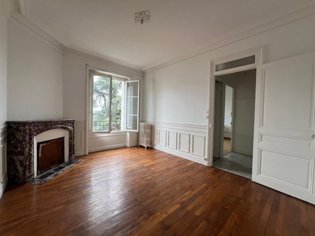 APPARTEMENT T4 A VENDRE - ST ETIENNE - 78 m2 - 75 000 &euro;