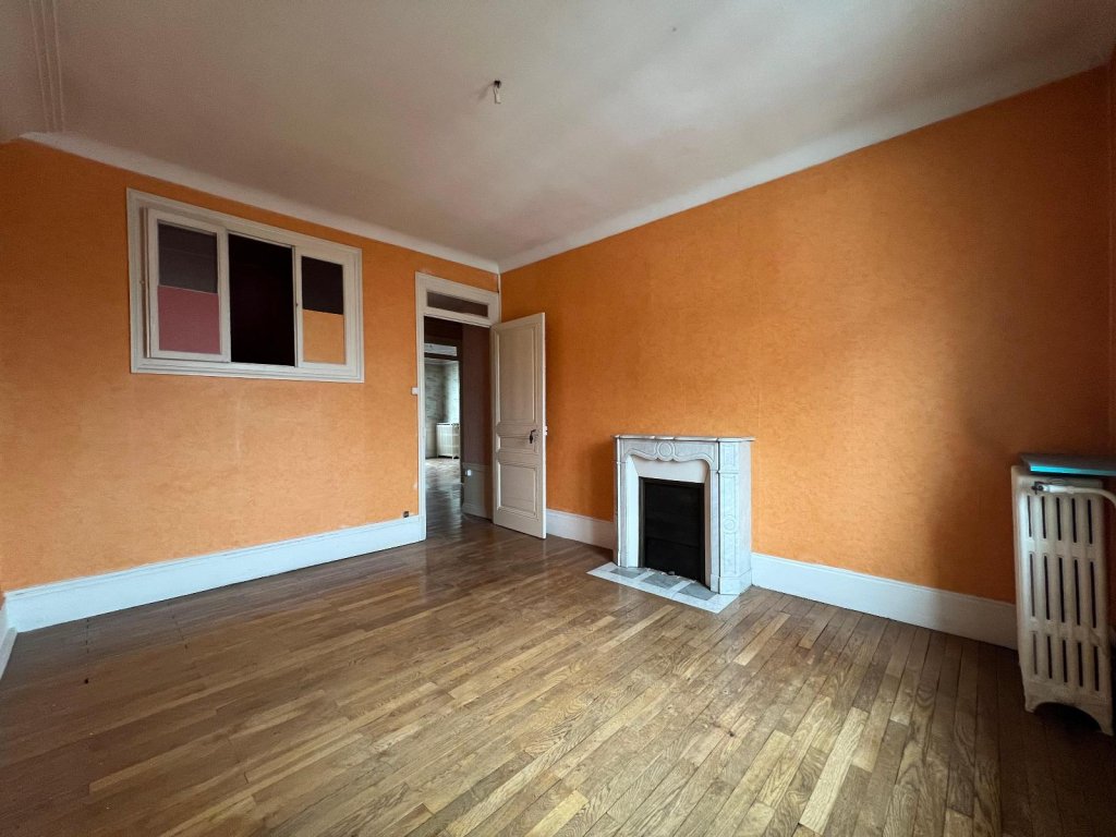 APPARTEMENT T4 A VENDRE - ST ETIENNE - 78 m2 - 69 000 &euro;