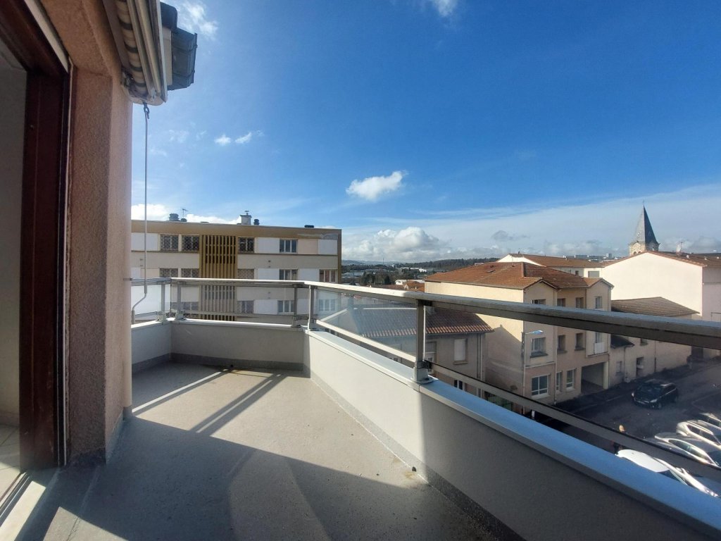 APPARTEMENT T5 A LOUER - LA TALAUDIERE - 96.9 m2 - 945 &euro; charges comprises par mois