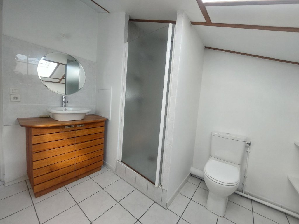 APPARTEMENT T5 A LOUER - LA TALAUDIERE - 96.9 m2 - 945 &euro; charges comprises par mois