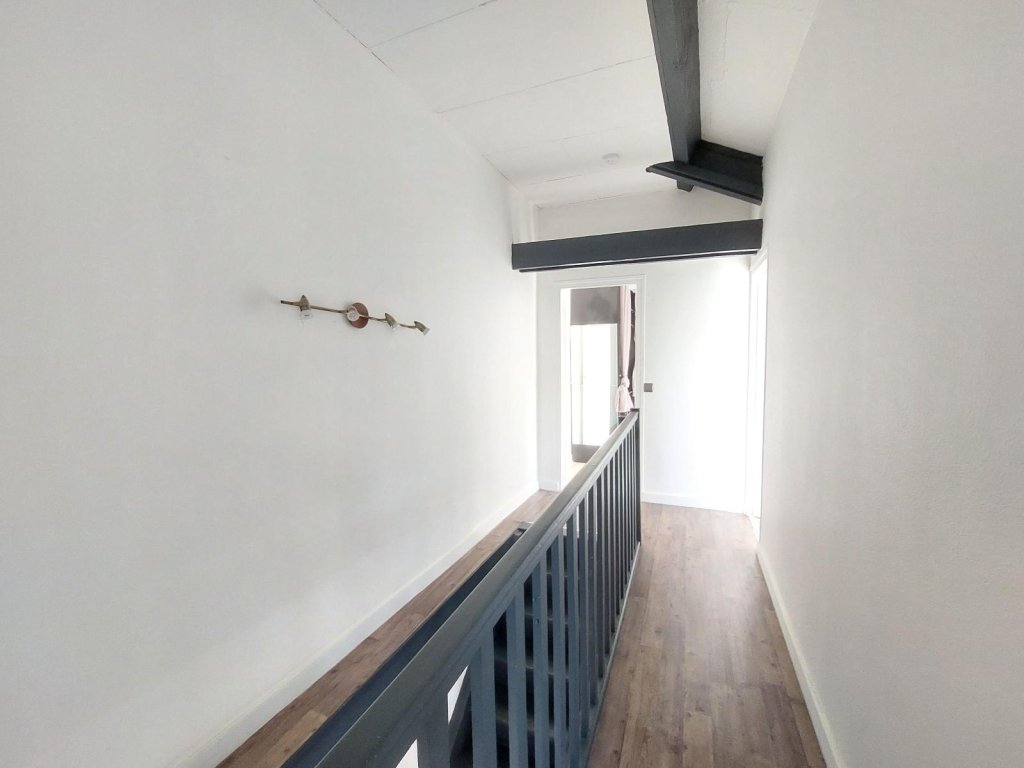 APPARTEMENT T5 A LOUER - ST ETIENNE - 84.81 m2 - 800 &euro; charges comprises par mois