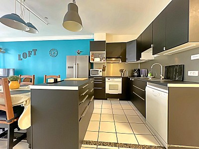 APPARTEMENT T5 A VENDRE - ST ETIENNE - 117 m2 - 129 000 &euro;