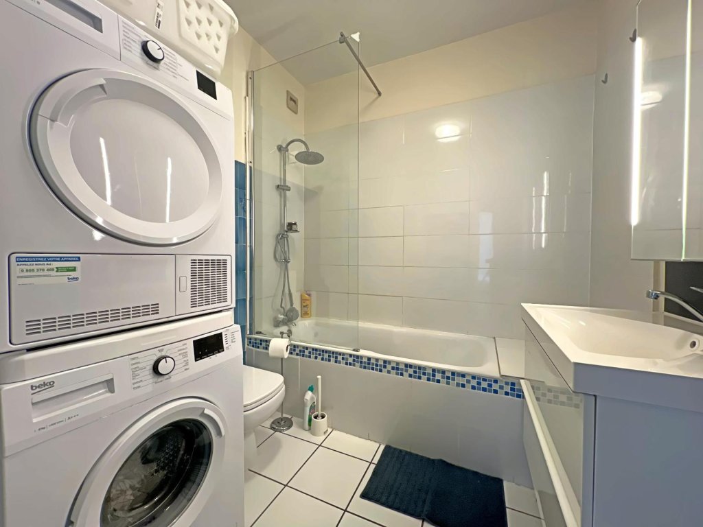 APPARTEMENT T5 A VENDRE - ST ETIENNE - 117 m2 - 129 000 &euro;