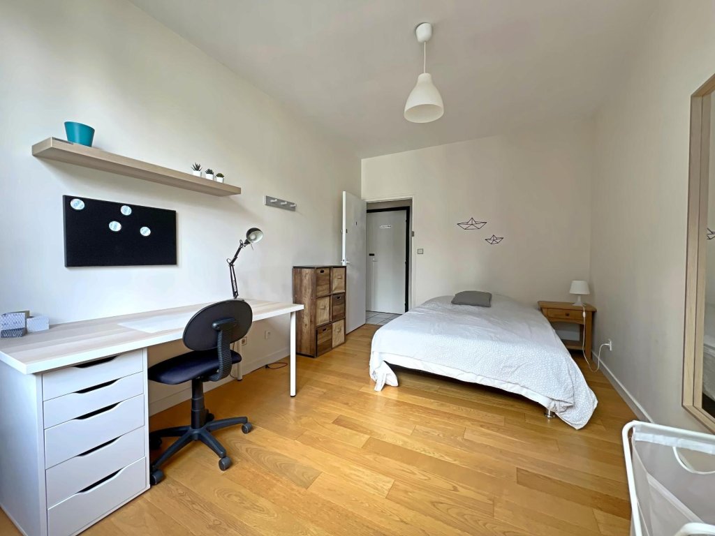 APPARTEMENT T5 A VENDRE - ST ETIENNE - 117 m2 - 129 000 &euro;