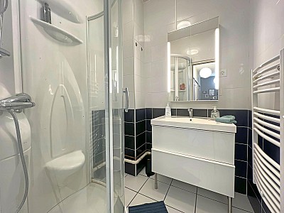 APPARTEMENT T5 A VENDRE - ST ETIENNE - 117 m2 - 129 000 &euro;