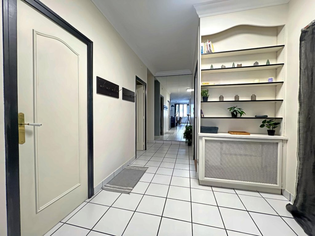APPARTEMENT T5 A VENDRE - ST ETIENNE - 117 m2 - 129 000 &euro;