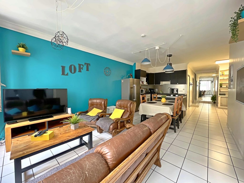 APPARTEMENT T5 A VENDRE - ST ETIENNE - 117 m2 - 129 000 &euro;