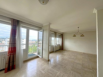 APPARTEMENT T5 A VENDRE - ST ETIENNE - 100 m2 - 95 000 &euro;