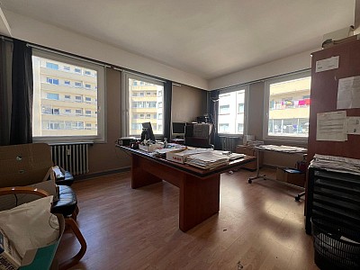APPARTEMENT T5 A VENDRE - ST ETIENNE - 115 m2 - 139 000 &euro;