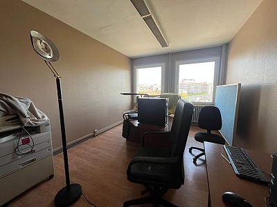 APPARTEMENT T5 A VENDRE - ST ETIENNE - 115 m2 - 139 000 &euro;