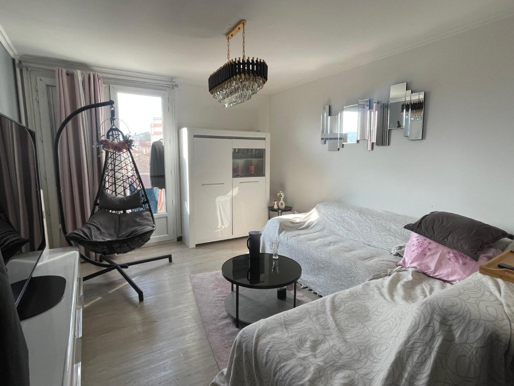 APPARTEMENT T5 A VENDRE - ST ETIENNE - 68 m2 - 65 000 &euro;
