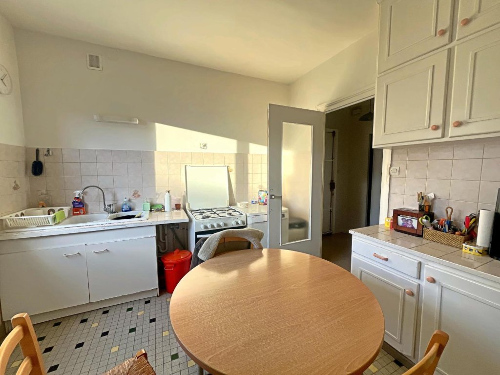 APPARTEMENT T5 A VENDRE - ST ETIENNE - 117 m2 - 135 000 &euro;
