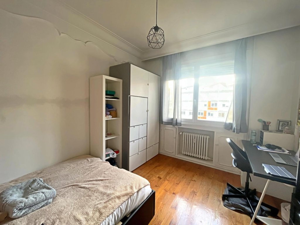 APPARTEMENT T5 A VENDRE - ST ETIENNE - 117 m2 - 135 000 &euro;