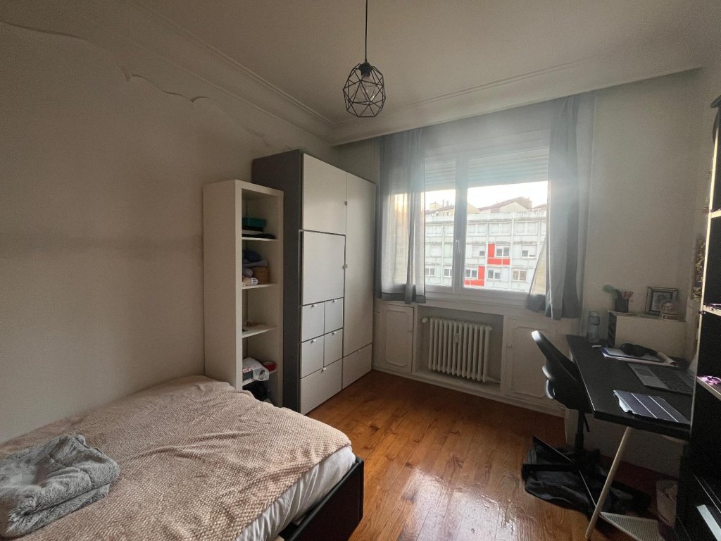 APPARTEMENT T5 A VENDRE - ST ETIENNE - 117 m2 - 135 000 &euro;