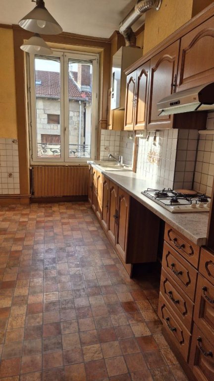 APPARTEMENT T5 A VENDRE - ST ETIENNE - 100 m2 - 89 000 &euro;