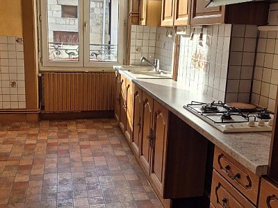 APPARTEMENT T5 A VENDRE - ST ETIENNE - 100 m2 - 89 000 &euro;